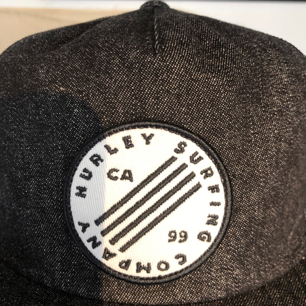 Hurley trucker hat